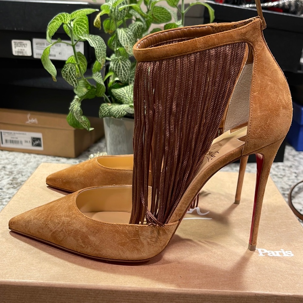 Christian Louboutin Courtain 100 Veci Velours cafe size 40